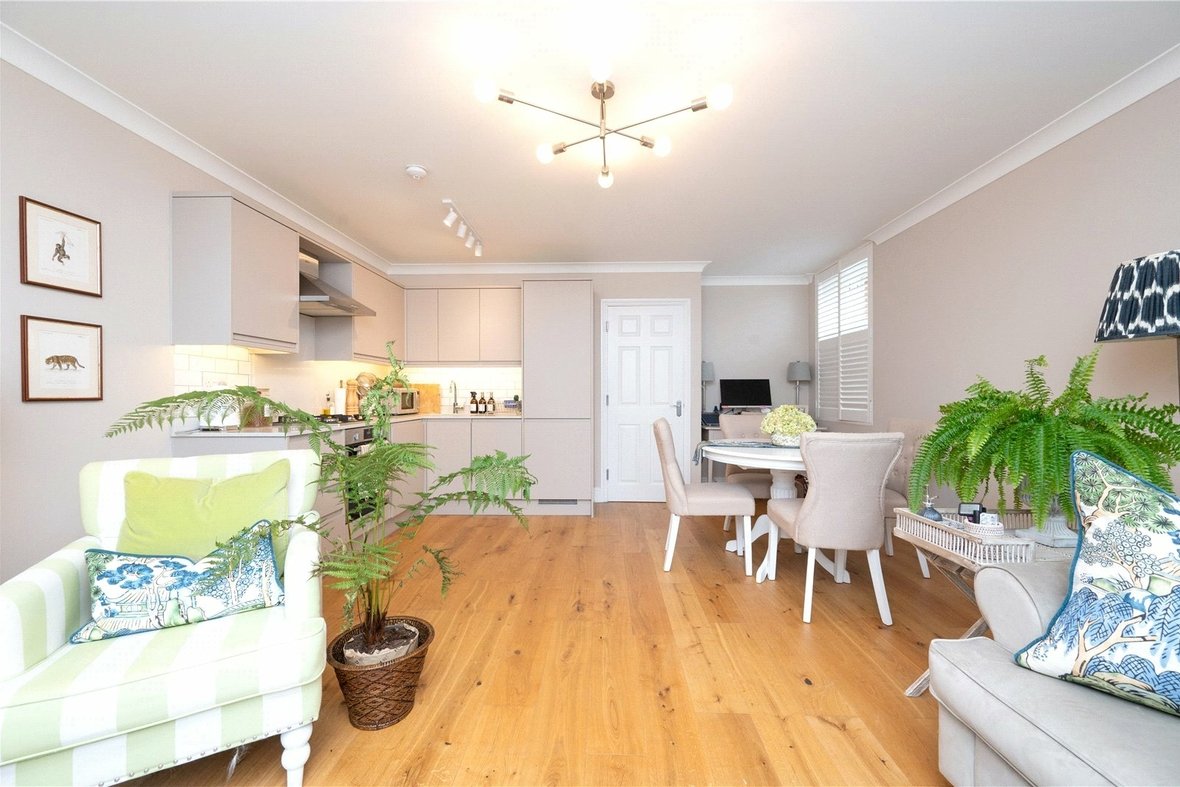 1 Bedroom Apartment For SaleApartment For Sale in Chequer Street, St. Albans, Hertfordshire - View 3 - Collinson Hall