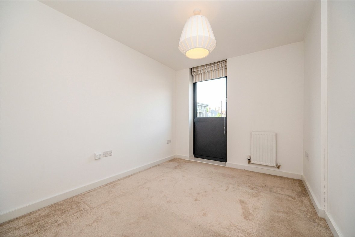 2 Bedroom Apartment Let AgreedApartment Let Agreed in Newsom Place, St. Peters Road, St. Albans - View 5 - Collinson Hall