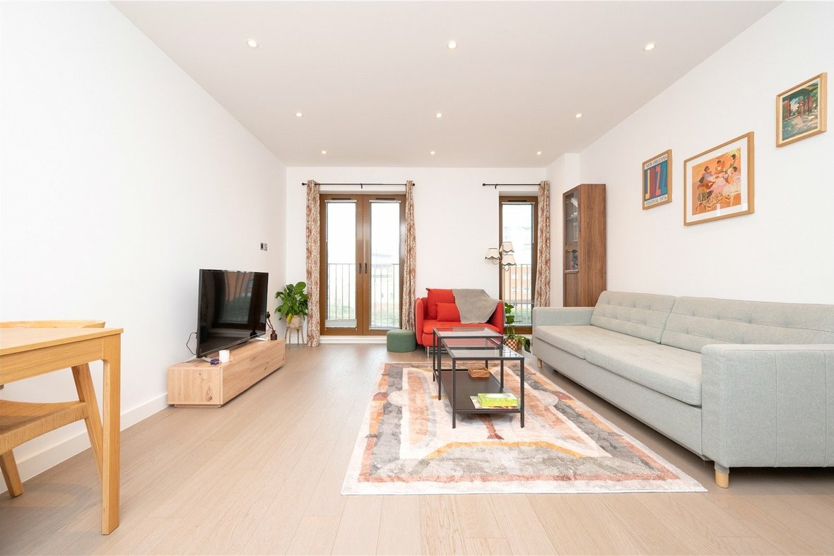 1 Bedroom Apartment New InstructionApartment New Instruction in Ziggurat House, 25 Grosevenor Road, St Albans - View 6 - Collinson Hall