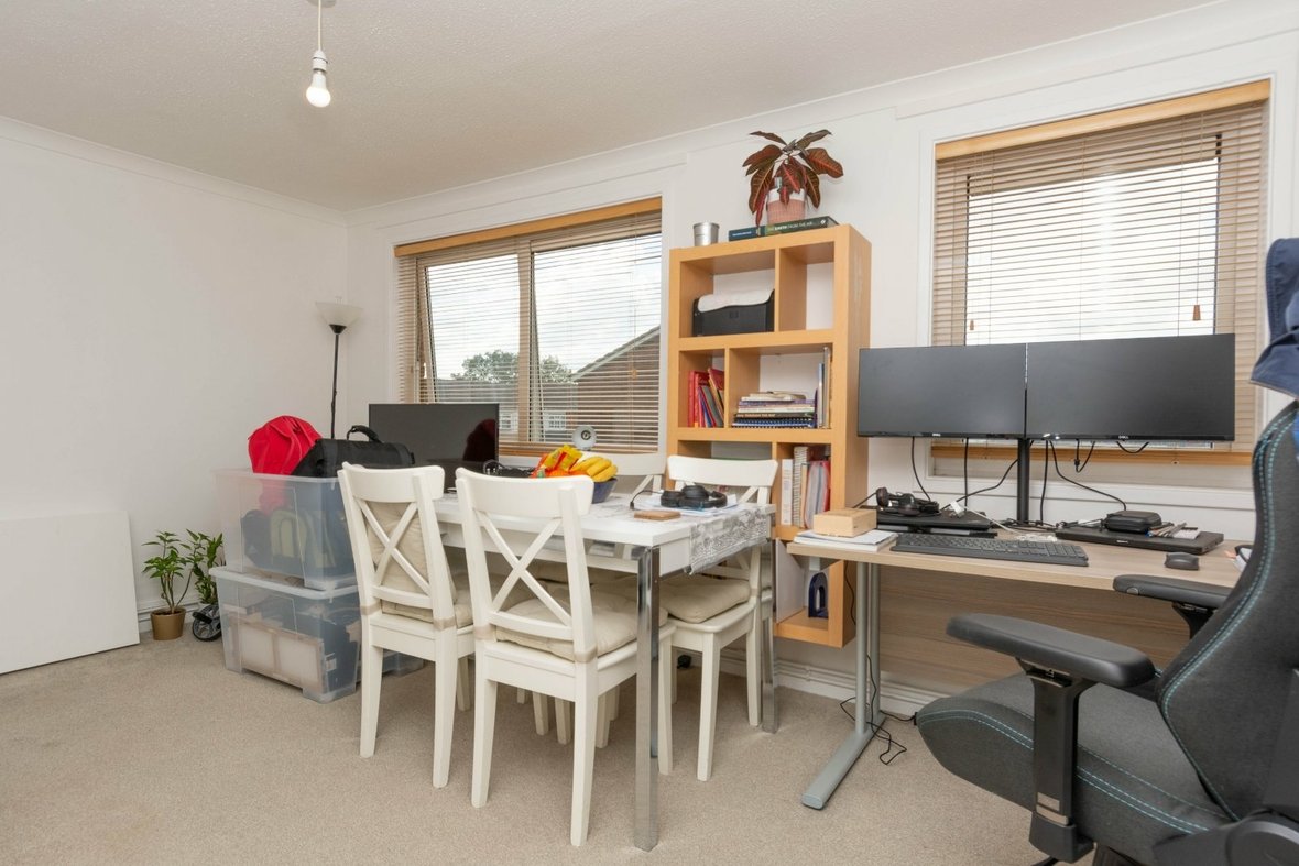 1 Bedroom Apartment Let AgreedApartment Let Agreed in Gordon House, Gordon Close, St. Albans - View 2 - Collinson Hall