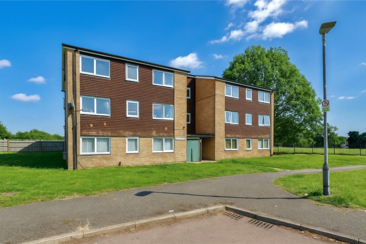 1 Bedroom Apartment Let AgreedApartment Let Agreed in Gordon House, Gordon Close, St. Albans - View 6 - Collinson Hall