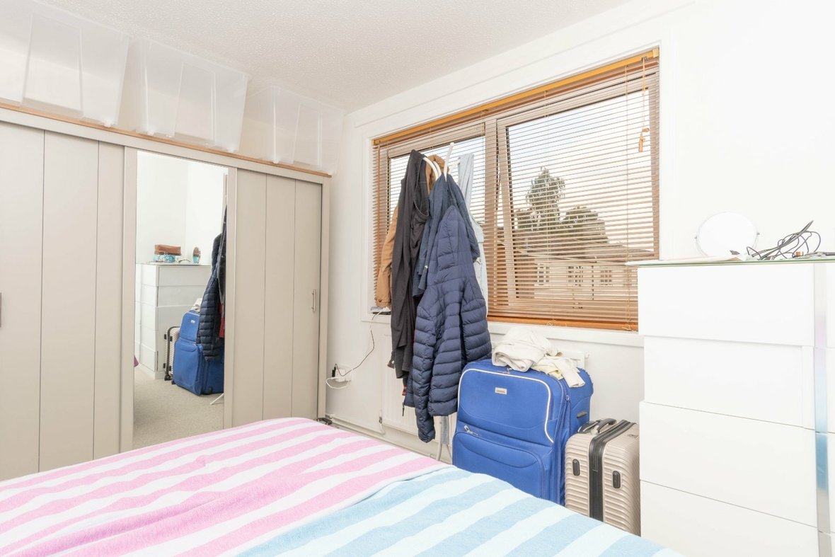 1 Bedroom Apartment Let AgreedApartment Let Agreed in Gordon House, Gordon Close, St. Albans - View 8 - Collinson Hall