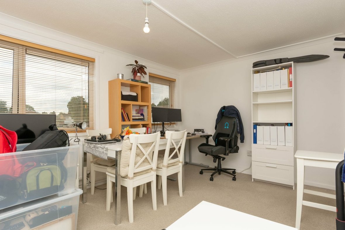 1 Bedroom Apartment Let AgreedApartment Let Agreed in Gordon House, Gordon Close, St. Albans - View 3 - Collinson Hall
