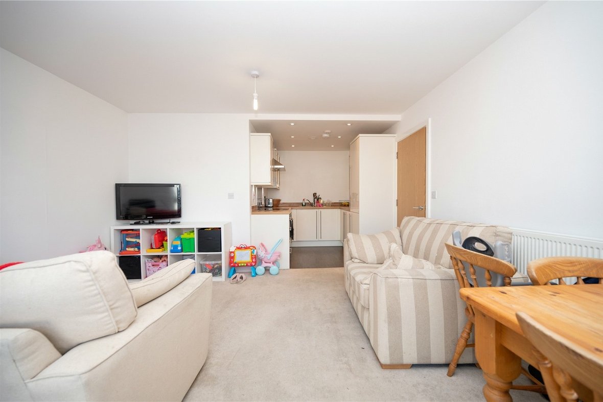 1 Bedroom Apartment LetApartment Let in Barcino House, Charrington Place, St. Albans - View 5 - Collinson Hall