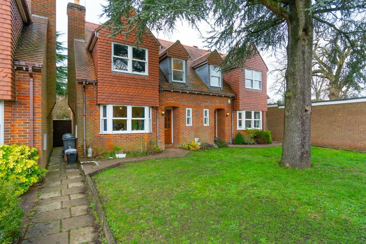 3 Bedroom House Let AgreedHouse Let Agreed in Laurel Edge, Avenue Road, St. Albans - View 1 - Collinson Hall