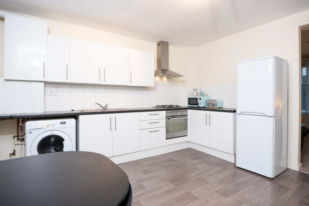 1 Bedroom Apartment Let AgreedApartment Let Agreed in Catherine Street, St. Albans, Hertfordshire - View 6 - Collinson Hall