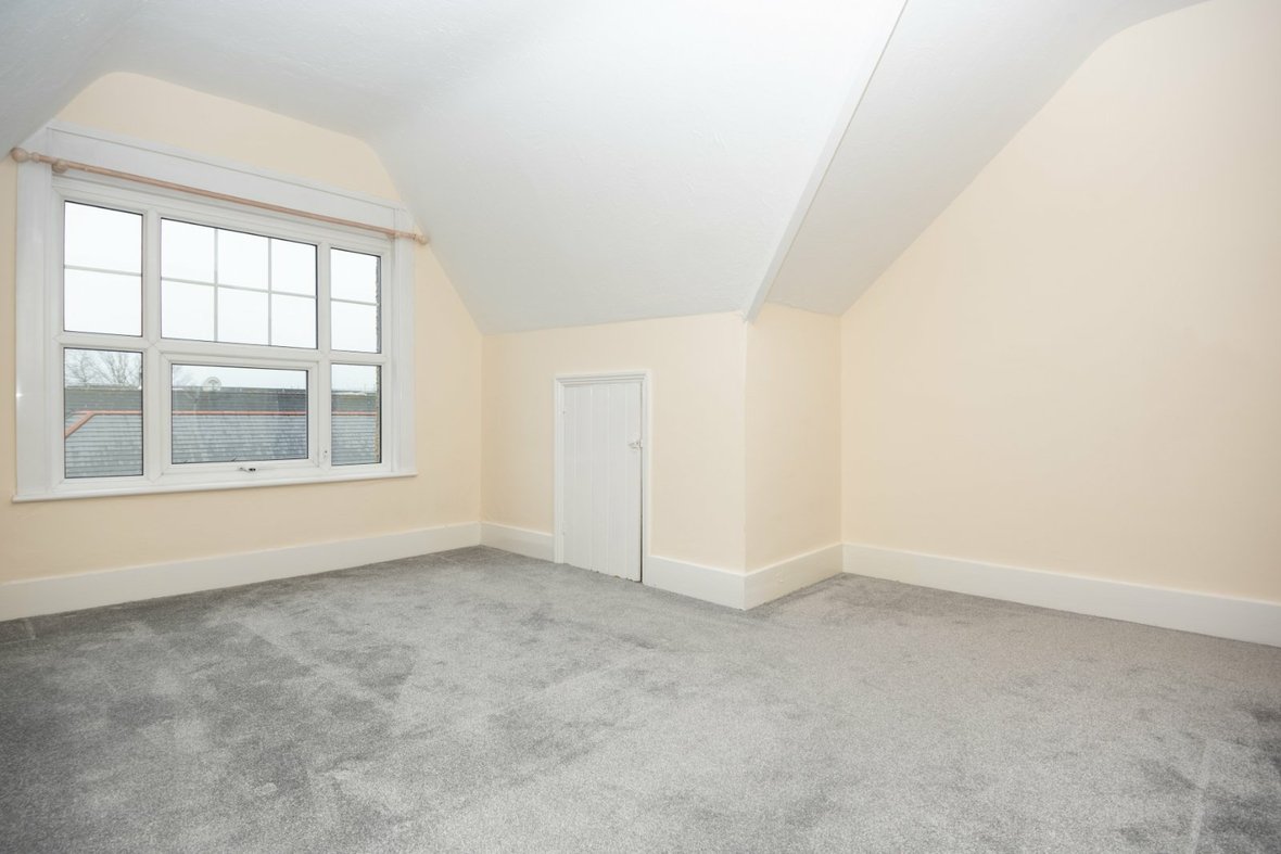 3 Bedroom Maisonette Let AgreedMaisonette Let Agreed in Arthur Road, St. Albans, Hertfordshire - View 12 - Collinson Hall