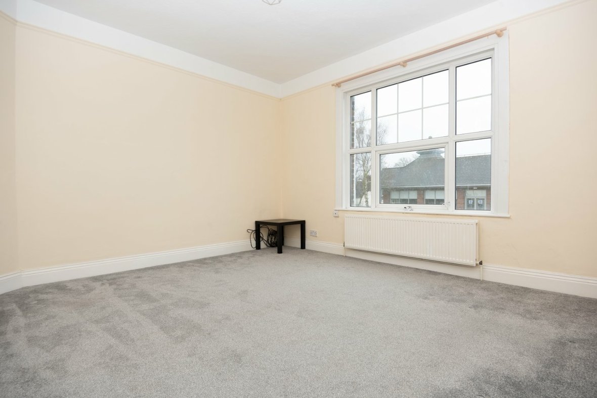 3 Bedroom Maisonette Let AgreedMaisonette Let Agreed in Arthur Road, St. Albans, Hertfordshire - View 2 - Collinson Hall
