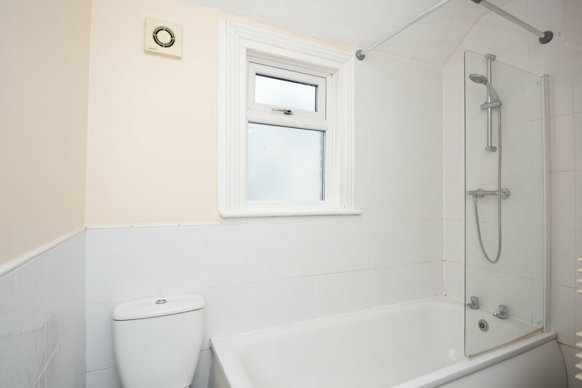 3 Bedroom Maisonette Let AgreedMaisonette Let Agreed in Arthur Road, St. Albans, Hertfordshire - View 10 - Collinson Hall