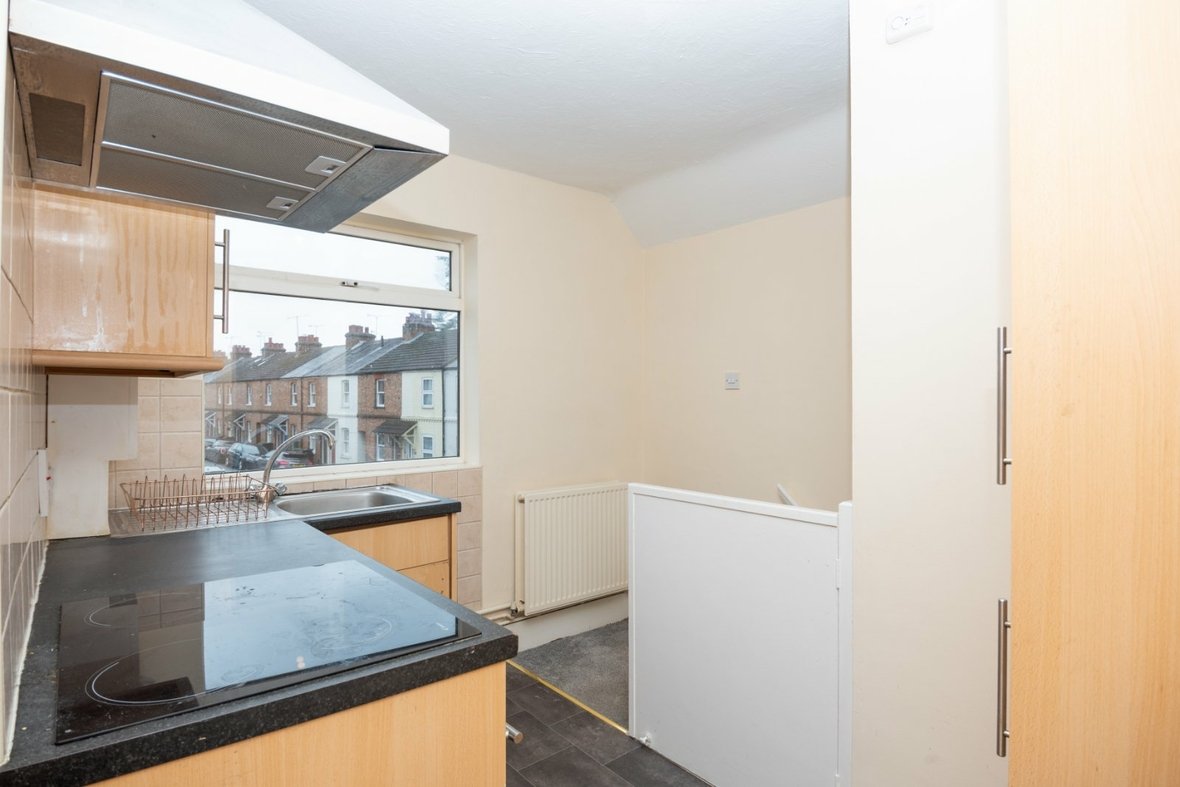 3 Bedroom Maisonette Let AgreedMaisonette Let Agreed in Arthur Road, St. Albans, Hertfordshire - View 8 - Collinson Hall