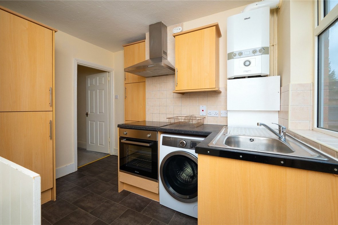 3 Bedroom Maisonette LetMaisonette Let in Arthur Road, St. Albans, Hertfordshire - View 3 - Collinson Hall