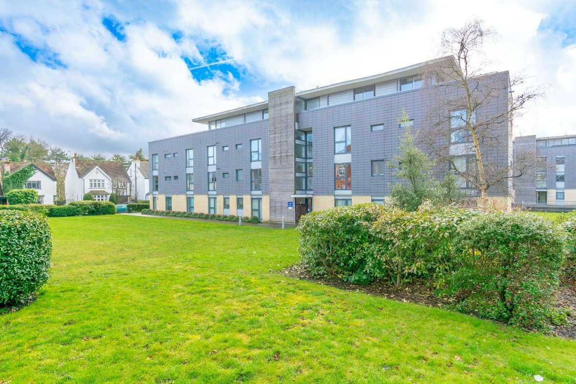 2 Bedroom Apartment LetApartment Let in Newsom Place, Lemsford Road, St. Albans - View 10 - Collinson Hall