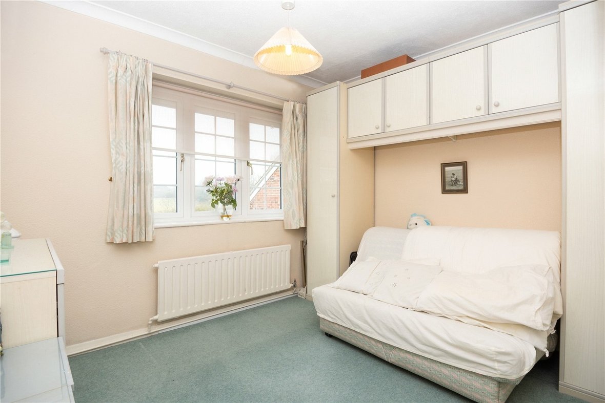 3 Bedroom House Sold Subject to Contract in Robert Avenue, St. Albans, Hertfordshire - View 10 - Collinson Hall