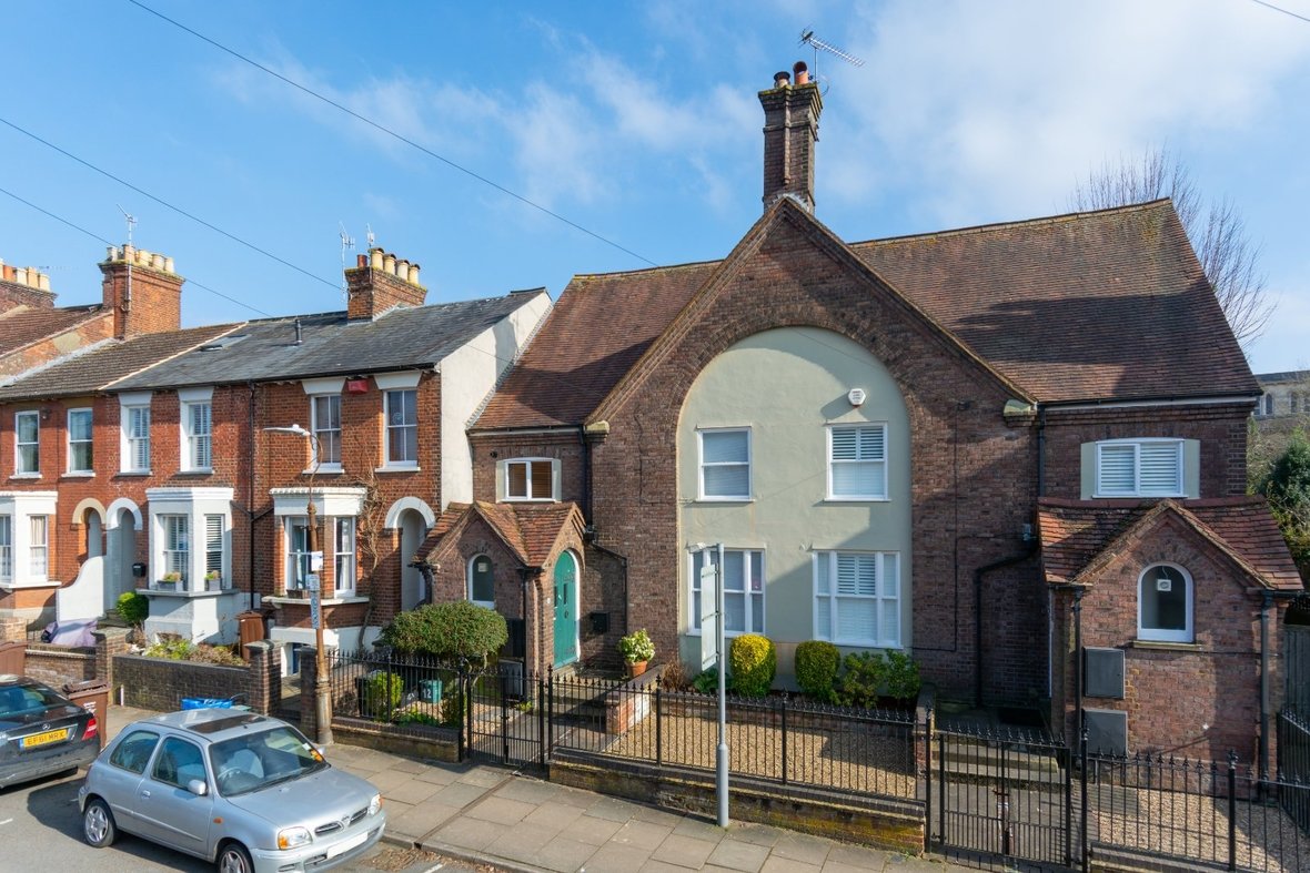 3 Bedroom House to rent in Church Crescent, St. Albans, Hertfordshire