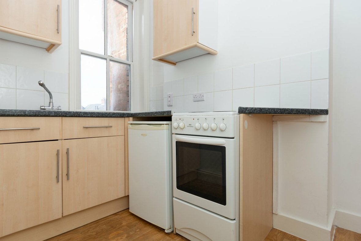 Apartment Let Agreed in London Road, St. Albans - View 5 - Collinson Hall