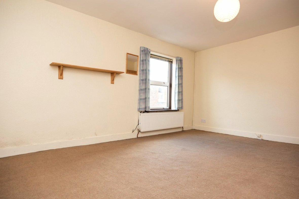 2 Bedroom House Let AgreedHouse Let Agreed in Inkerman Road, St. Albans - View 6 - Collinson Hall