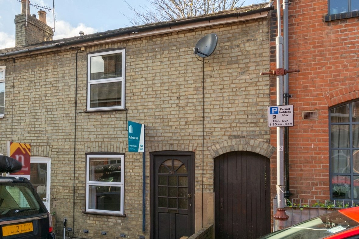 2 Bedroom House Let AgreedHouse Let Agreed in Inkerman Road, St. Albans - View 1 - Collinson Hall