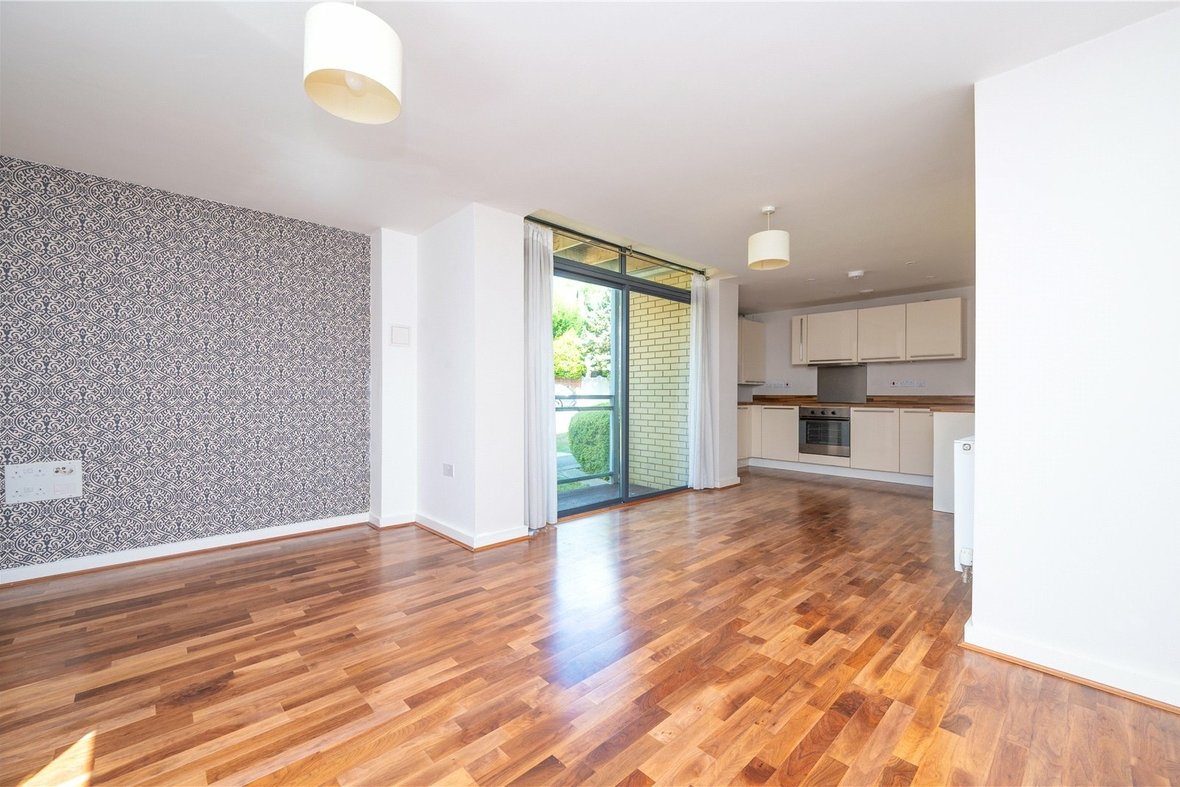 1 Bedroom Apartment For SaleApartment For Sale in Newsom Place, St. Peters Road, St. Albans - View 2 - Collinson Hall