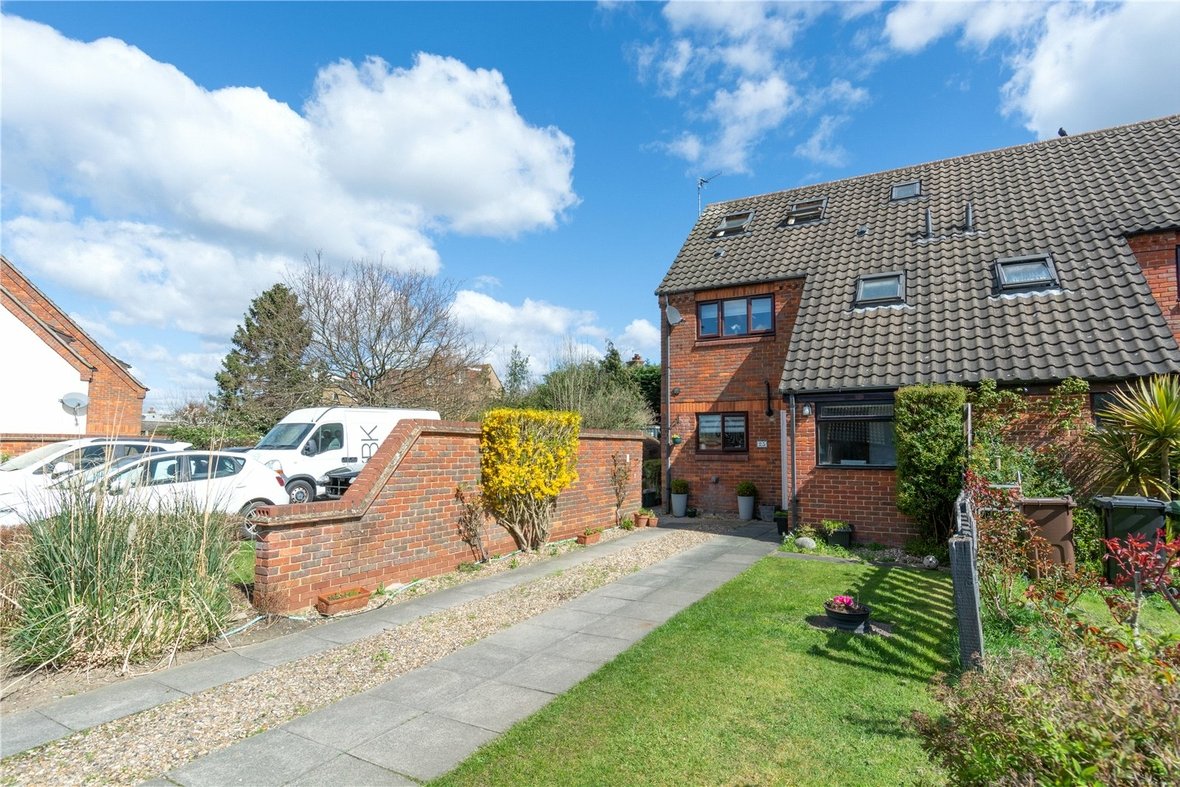 4 Bedroom House Sold Subject to Contract in Buttermere Close, St. Albans - View 13 - Collinson Hall
