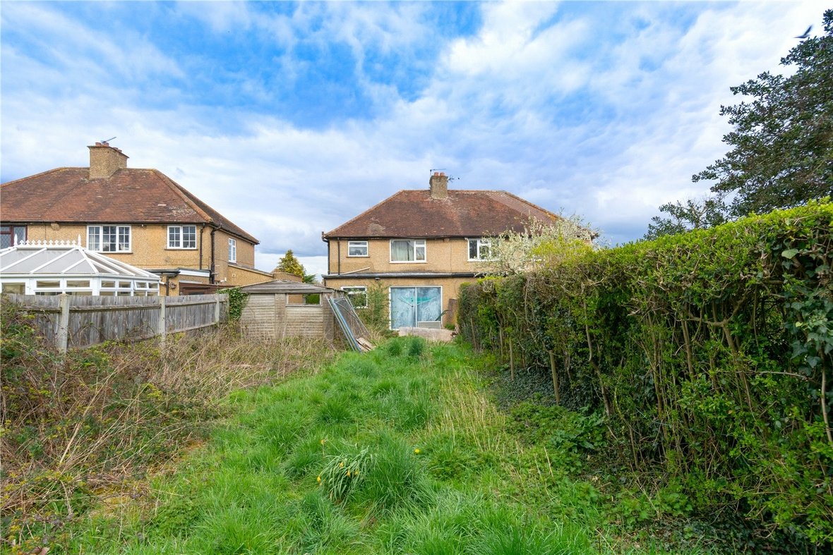3 Bedroom House Sold Subject to Contract in Burston Drive, Park Street, St. Albans - View 4 - Collinson Hall