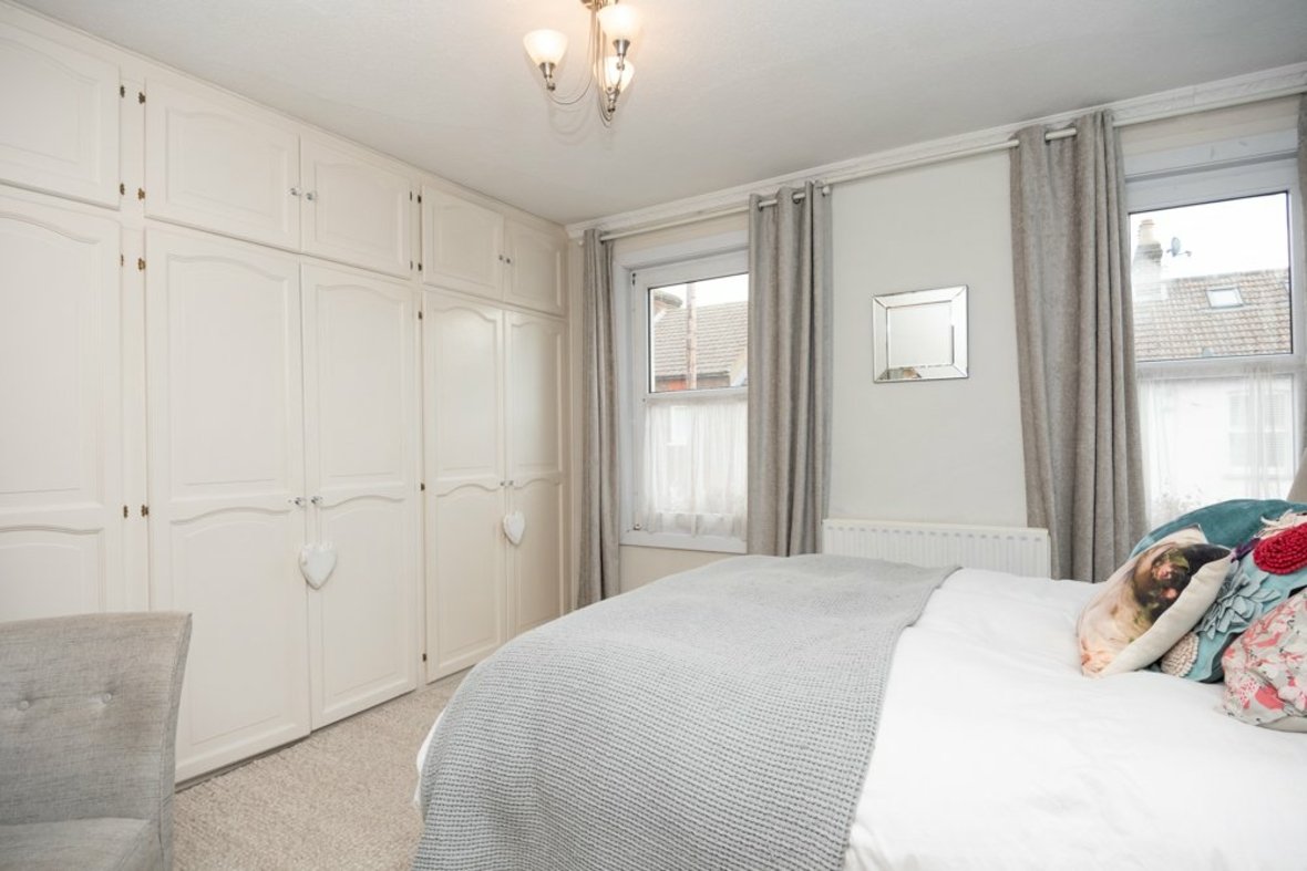 2 Bedroom House Let in Cavendish Road, St. Albans - View 7 - Collinson Hall