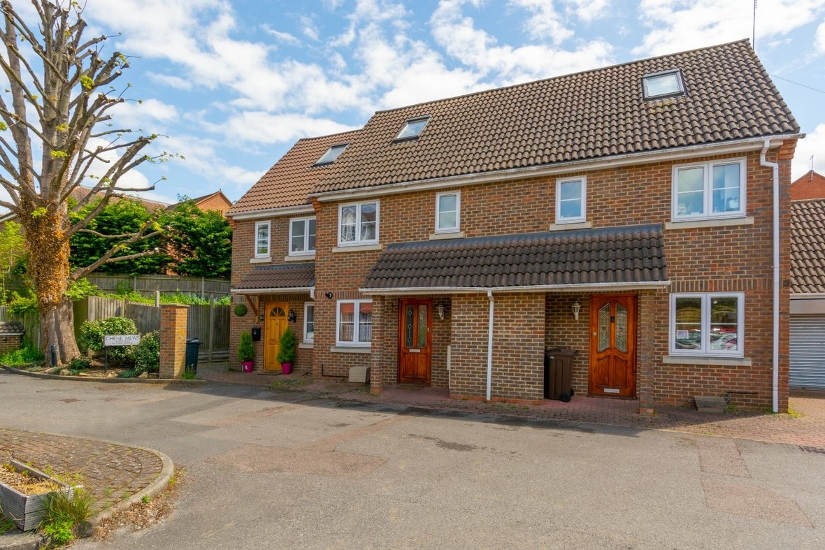 3 Bedroom House Let AgreedHouse Let Agreed in Waverley Road, St. Albans - View 1 - Collinson Hall