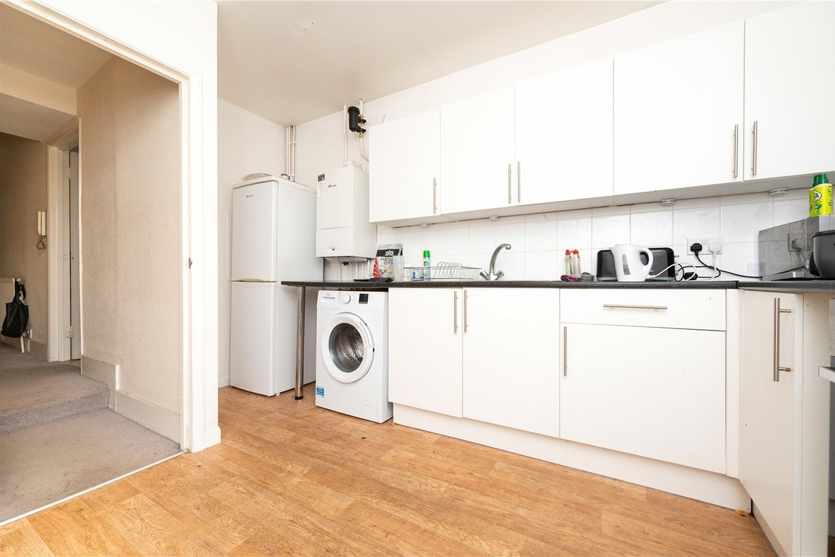 2 Bedroom Maisonette LetMaisonette Let in Catherine Street, St. Albans, Hertfordshire - View 6 - Collinson Hall