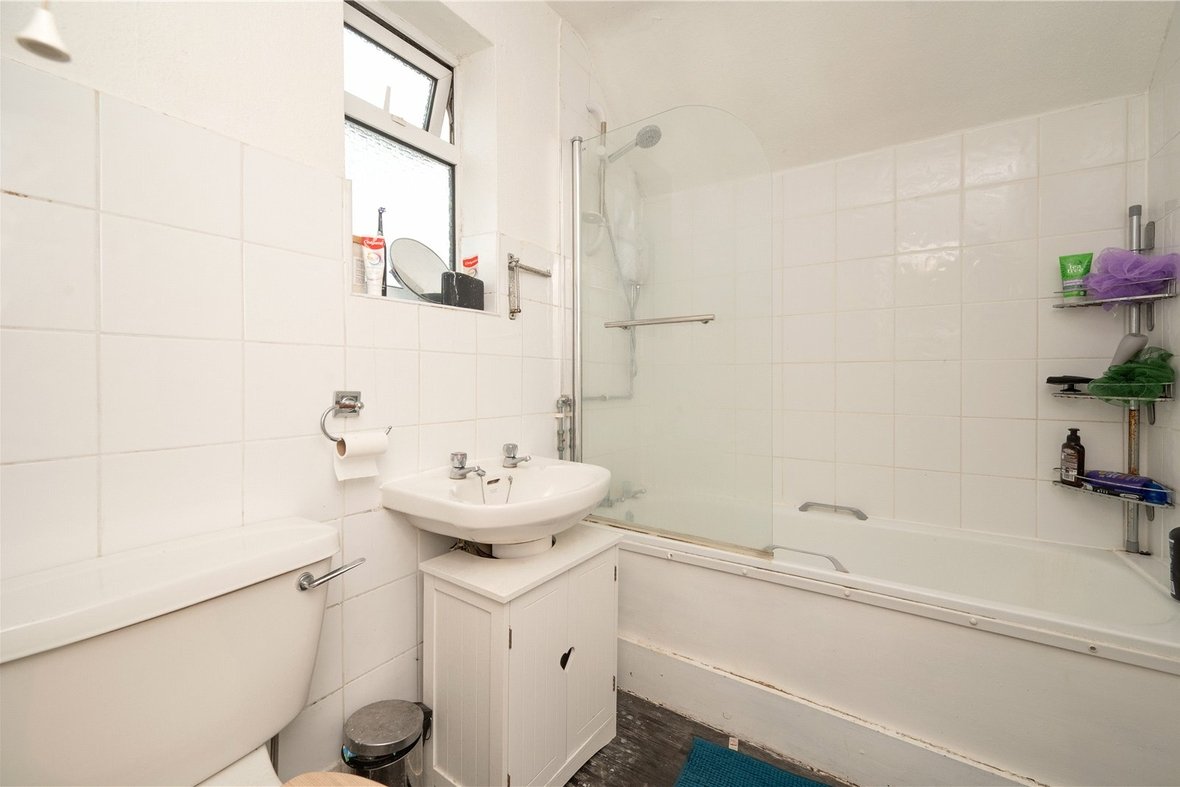 2 Bedroom Maisonette LetMaisonette Let in Catherine Street, St. Albans, Hertfordshire - View 8 - Collinson Hall