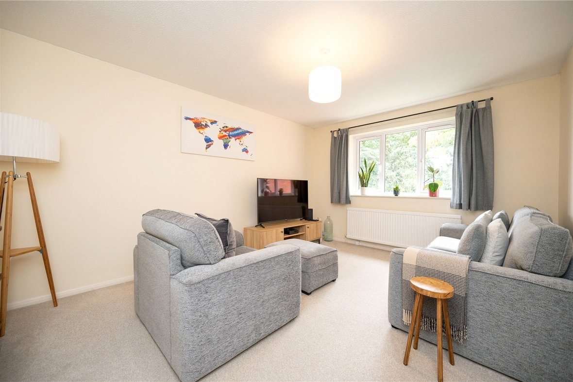 1 Bedroom Apartment Let AgreedApartment Let Agreed in Canterbury Court, Battlefield Road, St. Albans - View 7 - Collinson Hall