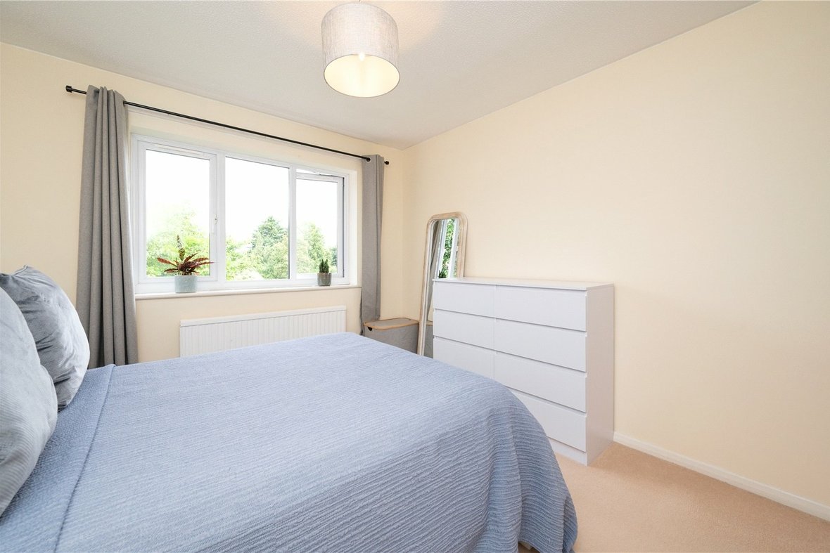 1 Bedroom Apartment Let AgreedApartment Let Agreed in Canterbury Court, Battlefield Road, St. Albans - View 10 - Collinson Hall