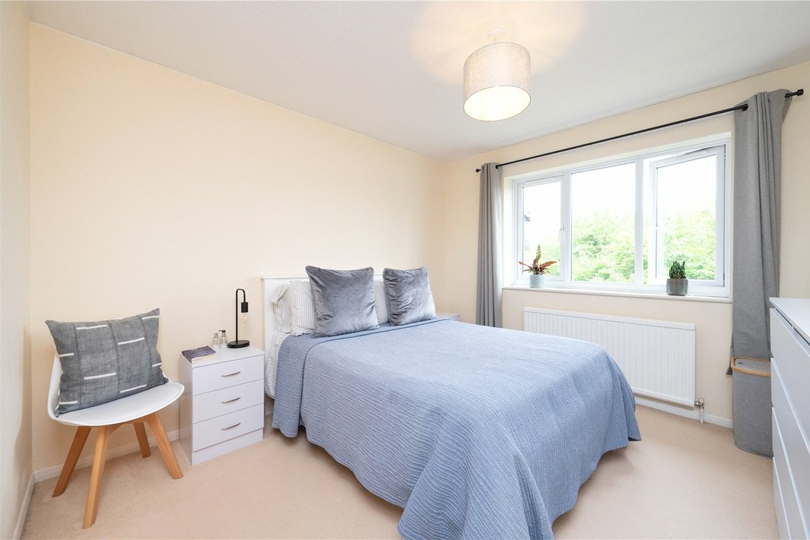 1 Bedroom Apartment Let AgreedApartment Let Agreed in Canterbury Court, Battlefield Road, St. Albans - View 9 - Collinson Hall
