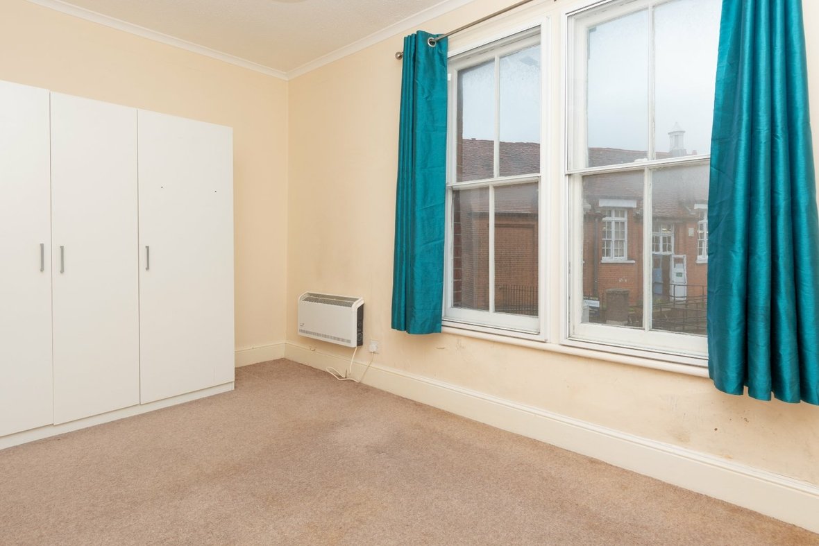 1 Bedroom Apartment Let AgreedApartment Let Agreed in Catherine Street, St. Albans, Hertfordshire - View 8 - Collinson Hall