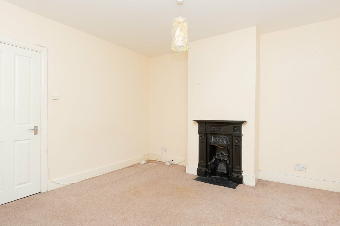 1 Bedroom Apartment Let AgreedApartment Let Agreed in Catherine Street, St. Albans, Hertfordshire - View 3 - Collinson Hall