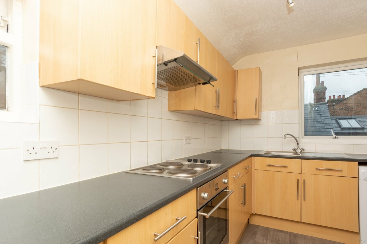 1 Bedroom Apartment Let AgreedApartment Let Agreed in Catherine Street, St. Albans, Hertfordshire - View 11 - Collinson Hall