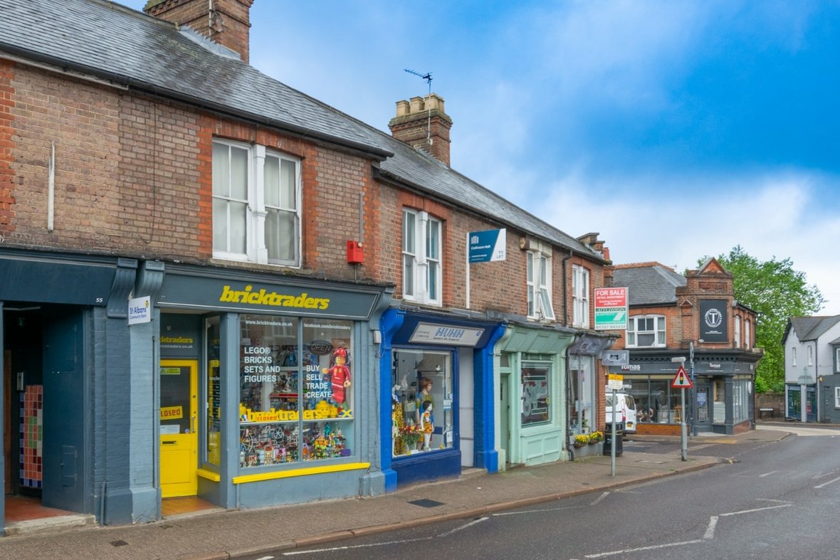 1 Bedroom Apartment Let AgreedApartment Let Agreed in Catherine Street, St. Albans, Hertfordshire - View 1 - Collinson Hall