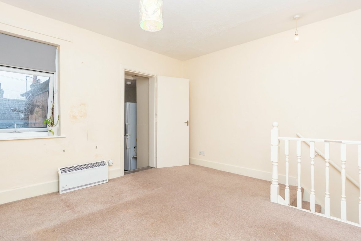 1 Bedroom Apartment Let AgreedApartment Let Agreed in Catherine Street, St. Albans, Hertfordshire - View 2 - Collinson Hall