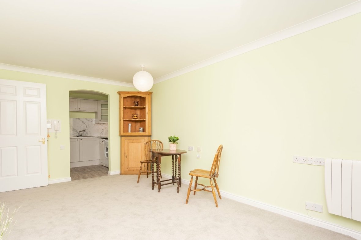 1 Bedroom Apartment For Sale in Davis Court, Marlborough Road, St. Albans - View 6 - Collinson Hall