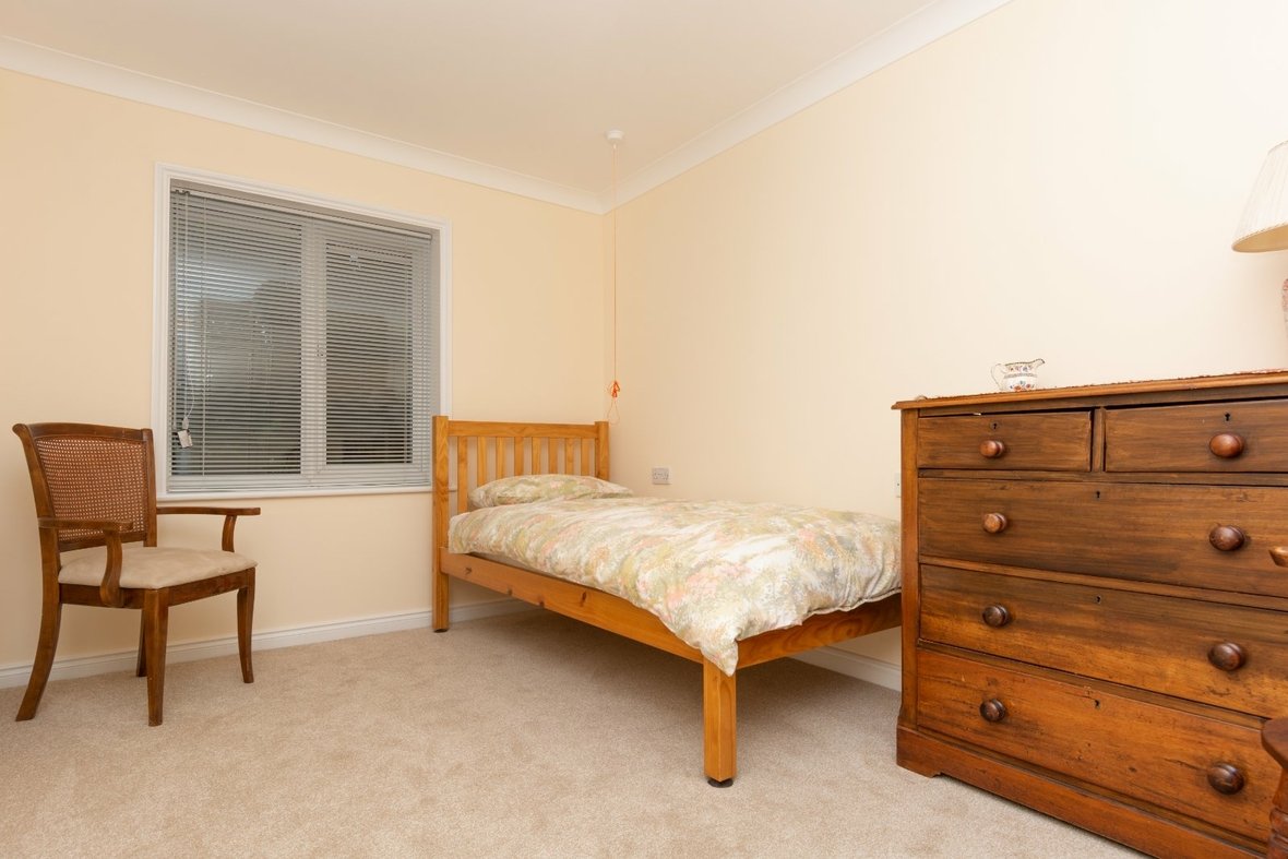 1 Bedroom Apartment For Sale in Davis Court, Marlborough Road, St. Albans - View 4 - Collinson Hall