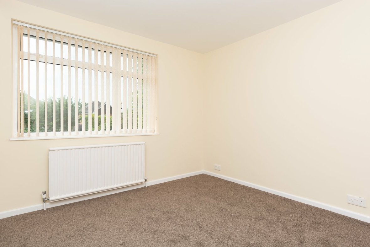 3 Bedroom House Let Agreed in Spooners Drive, Park Street, St. Albans - View 16 - Collinson Hall