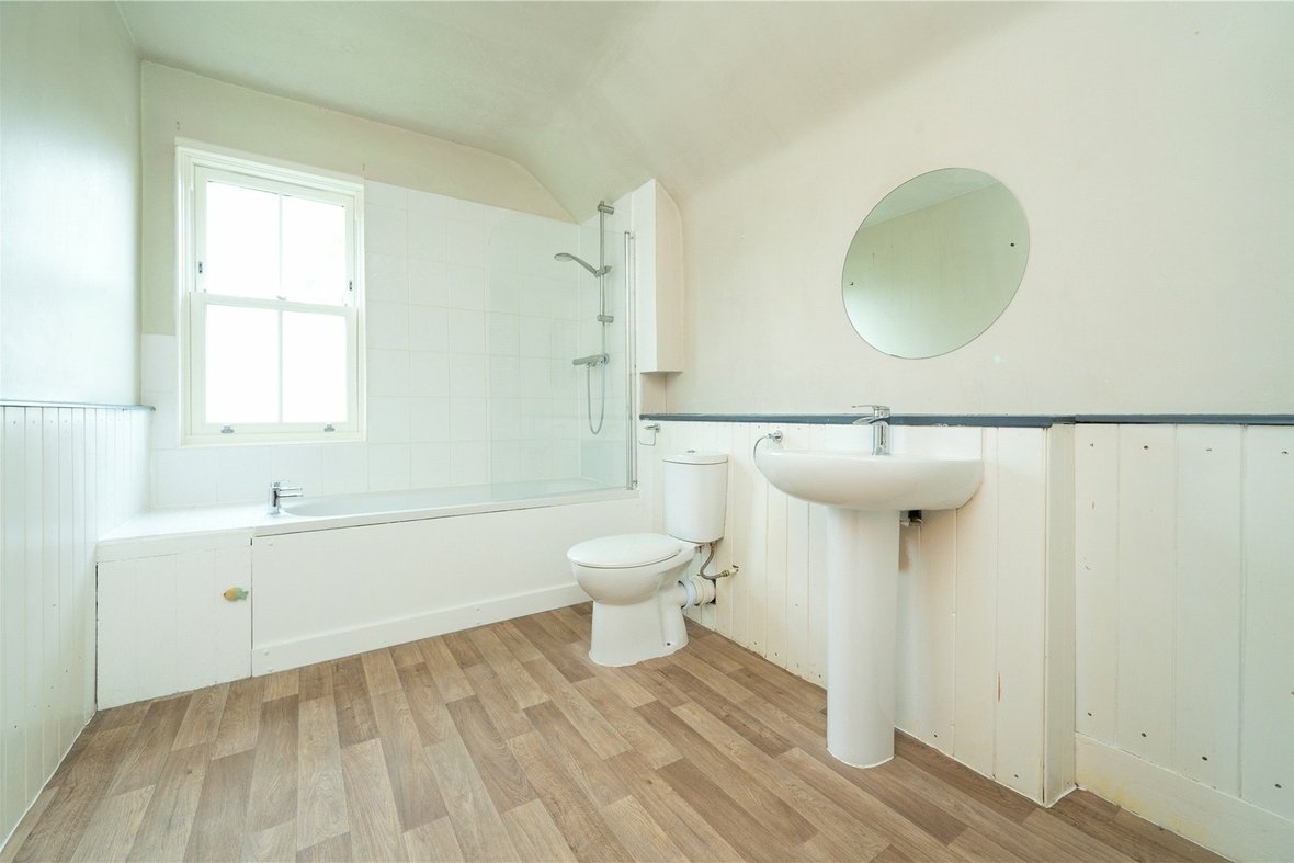 2 Bedroom House LetHouse Let in Church Street, St. Albans, Hertfordshire - View 7 - Collinson Hall