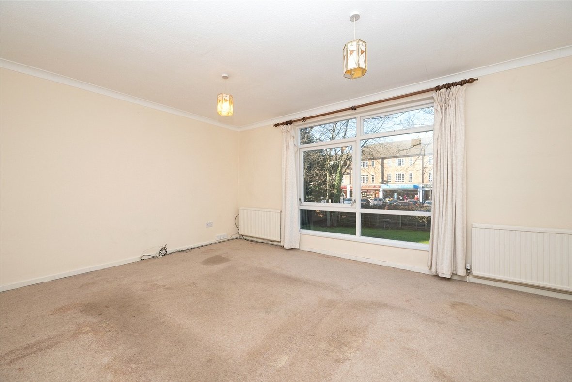 3 Bedroom House Sold Subject to Contract in How Wood, Park Street, St. Albans - View 4 - Collinson Hall