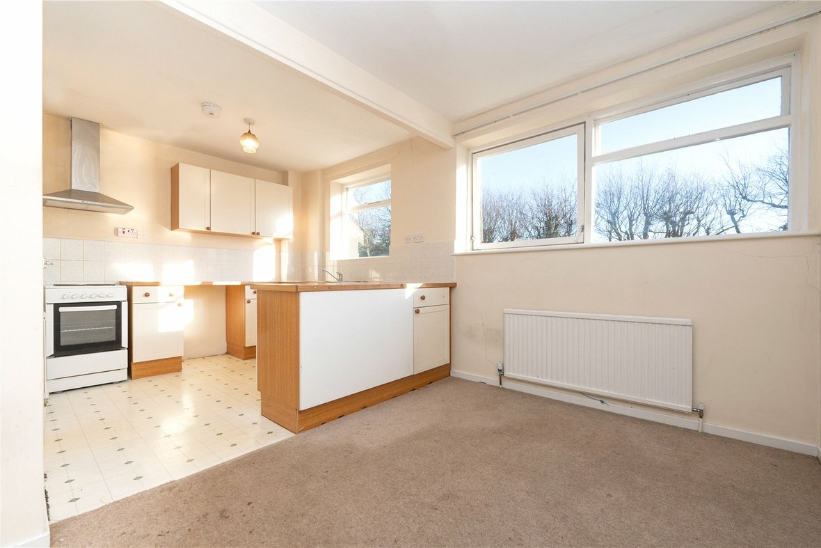 3 Bedroom House Sold Subject to Contract in How Wood, Park Street, St. Albans - View 9 - Collinson Hall