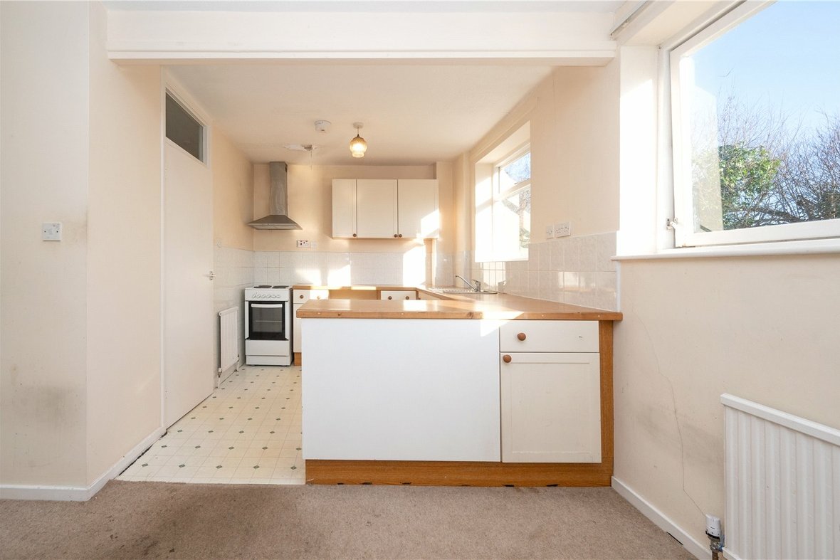 3 Bedroom House Sold Subject to Contract in How Wood, Park Street, St. Albans - View 17 - Collinson Hall