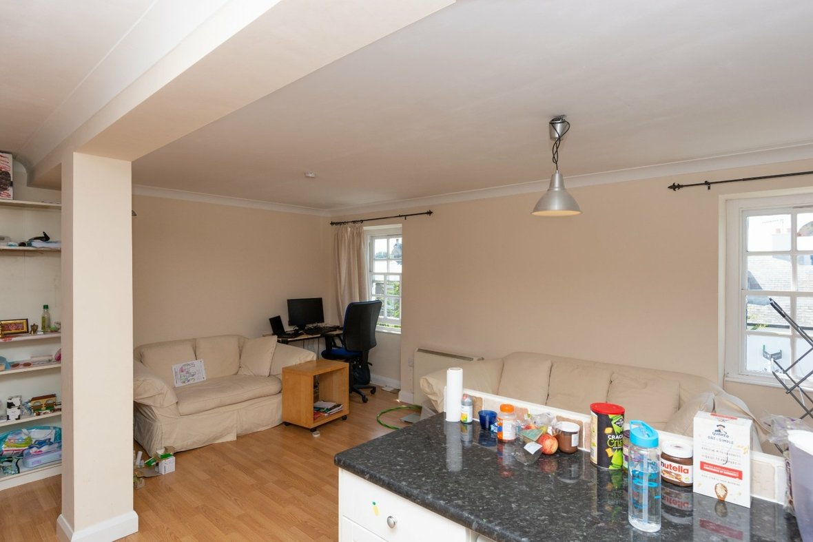 2 Bedroom Apartment Let AgreedApartment Let Agreed in Victoria Street, St Albans - View 3 - Collinson Hall