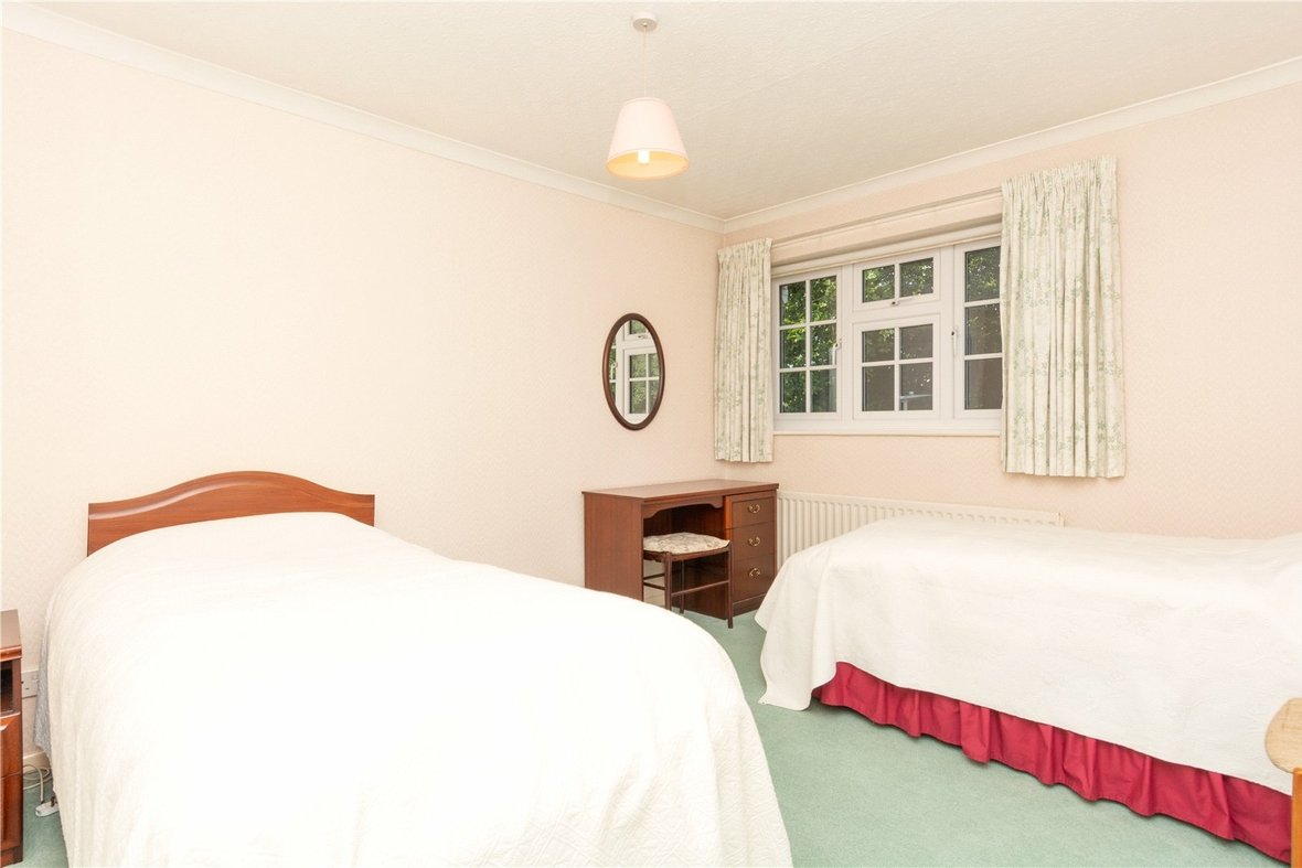 3 Bedroom House Sold Subject to Contract in Camlet Way, St. Albans - View 8 - Collinson Hall