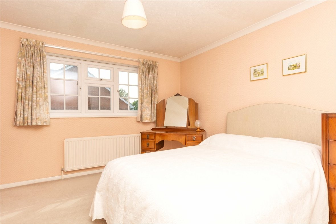 3 Bedroom House Sold Subject to Contract in Camlet Way, St. Albans - View 7 - Collinson Hall