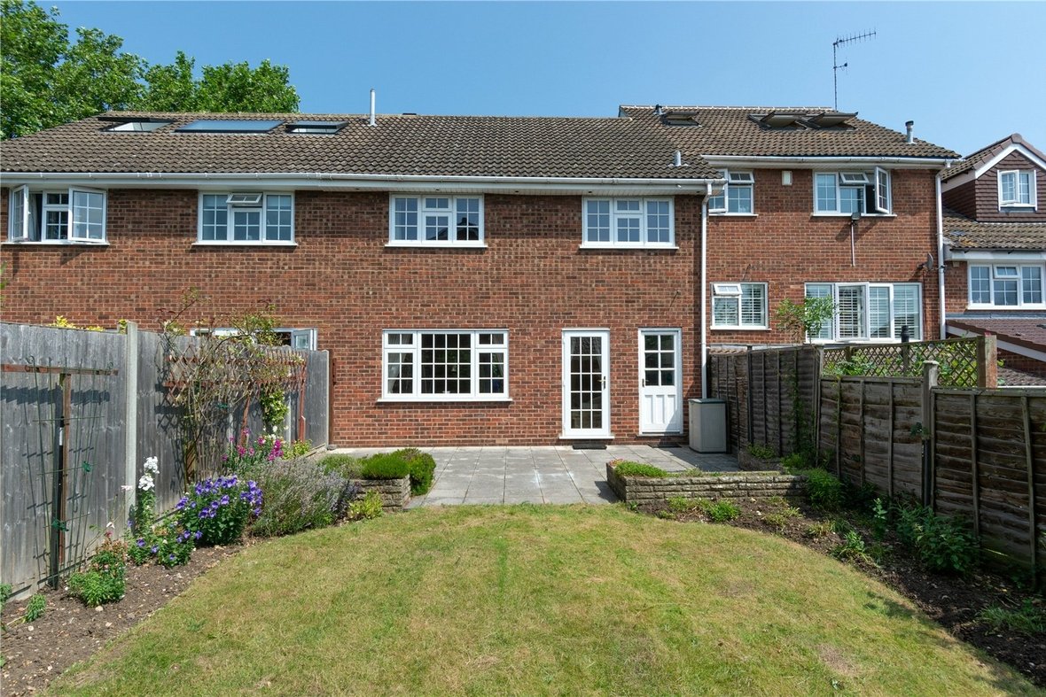 3 Bedroom House Sold Subject to Contract in Camlet Way, St. Albans - View 13 - Collinson Hall