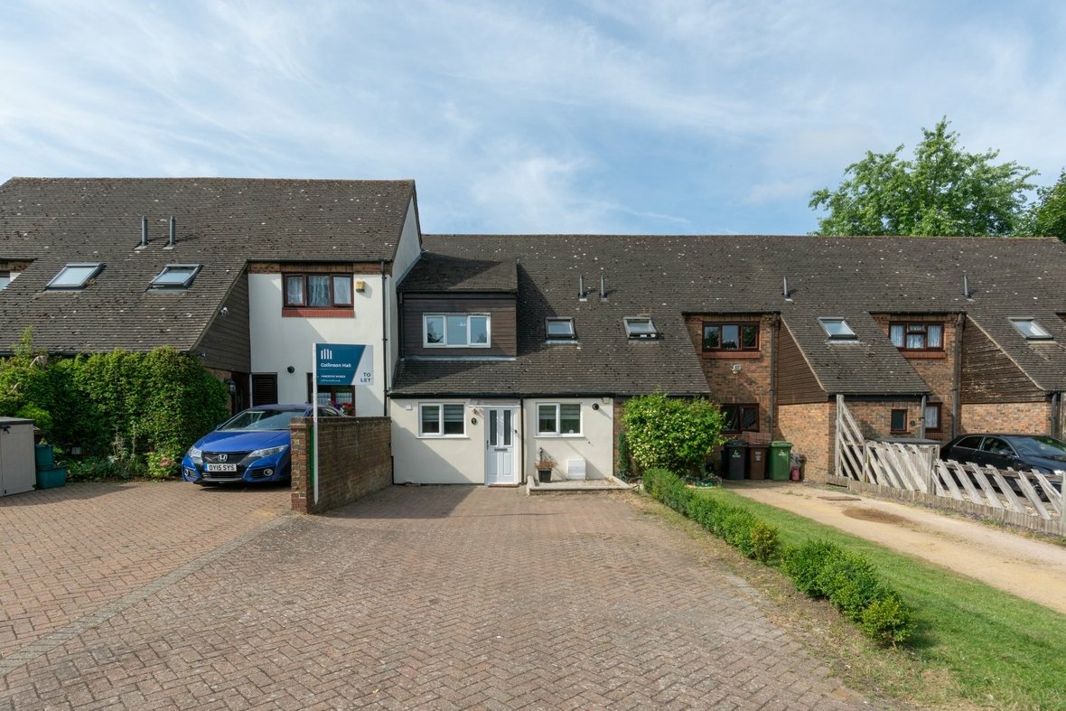 3 Bedroom House Let AgreedHouse Let Agreed in Bolingbrook, St. Albans - View 1 - Collinson Hall