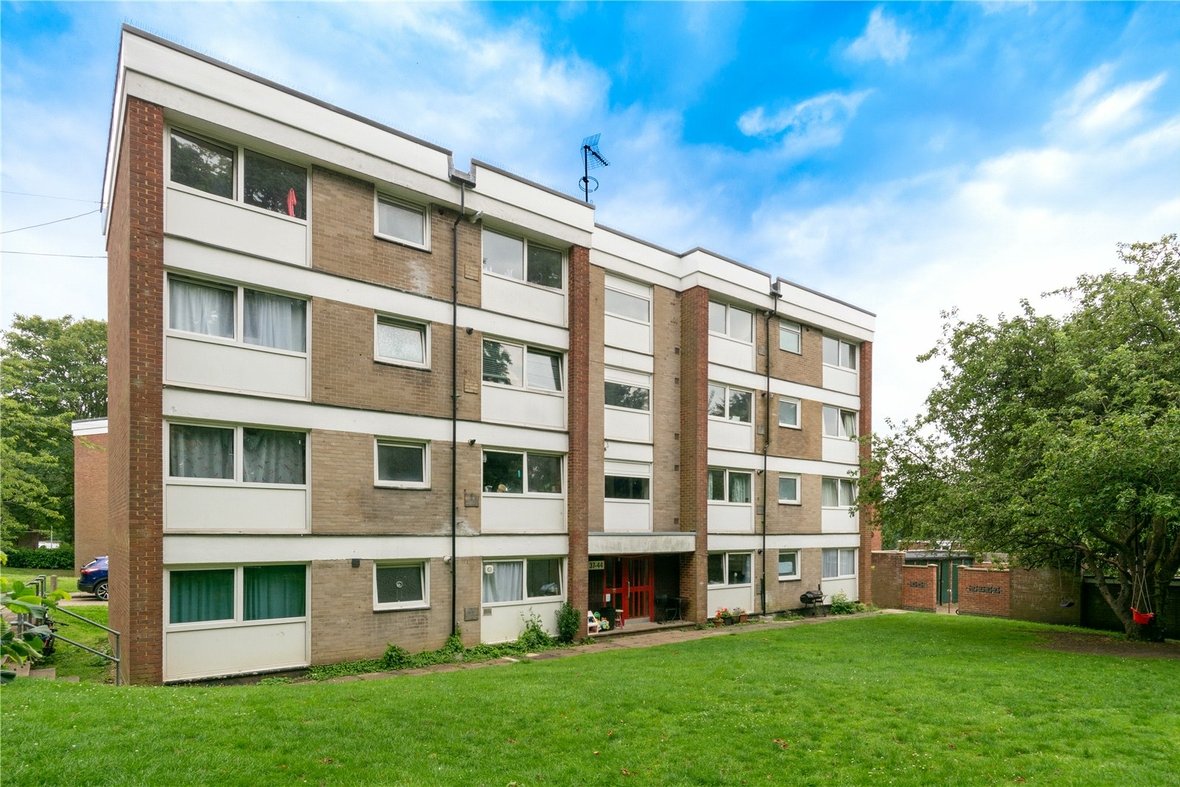 2 Bedroom Apartment For Sale in Lemsford Road, St. Albans - View 1 - Collinson Hall