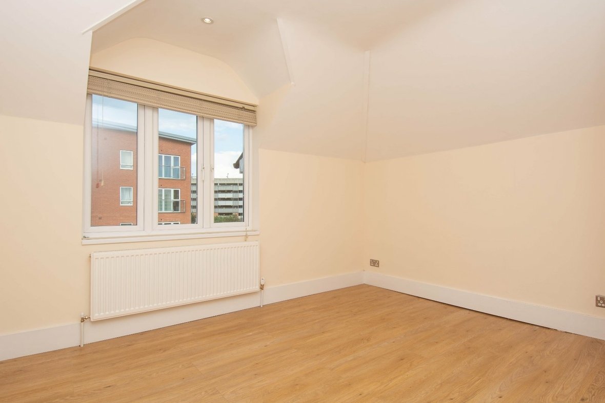 2 Bedroom Apartment LetApartment Let in Grosvenor Road, St. Albans - View 7 - Collinson Hall